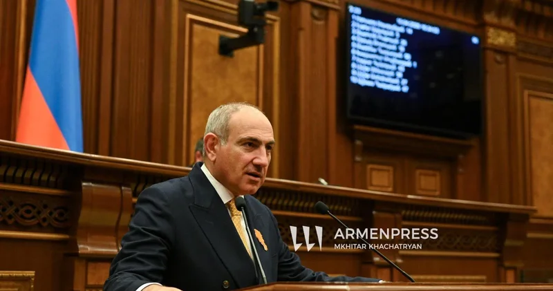 Пашинян призвал Россию отказаться от управления железной дорогой Армении