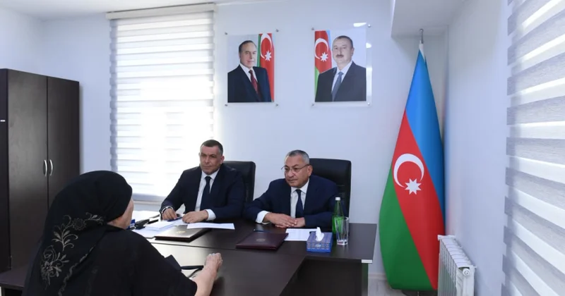Şuşa şəhərində keçmiş məcburi köçkünlərin müraciətləri dinlənilib
