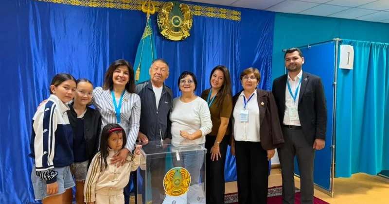 Günay Əfəndiyeva və Hikmət Babaoğlu Qazaxıstanda parlament seçkilərini beynəlxalq müşahidəçi qismində izləyiblər
