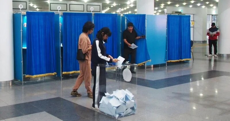 Qazaxıstan seçkiləri: “Ədalət” 71,8% səslə liderdir