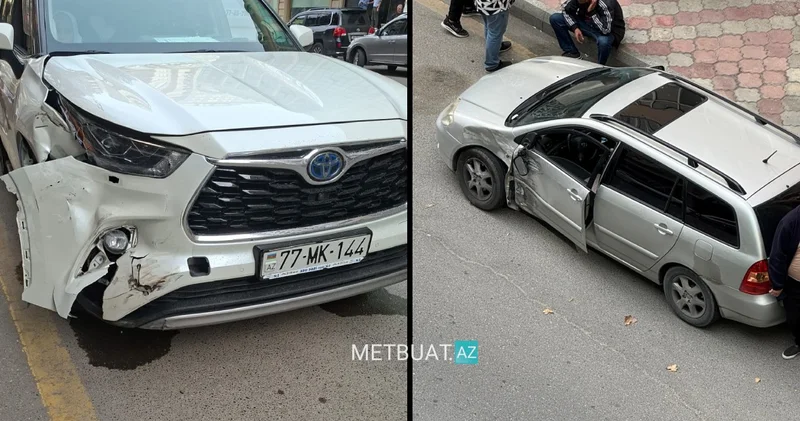 Bakıda 3 eyni markalı avtomobil toqquşdu FOTO