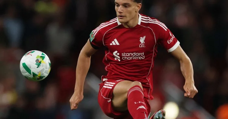Liverpul un yeni transferi ilk oyunda zədələndi uzun müddət oynamayacaq