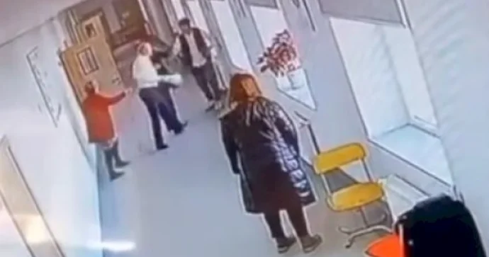 Direktor müavini xadiməni döydü ANBAAN GÖRÜNTÜLƏR VİDEO