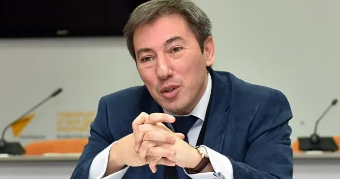Bir tərəfdən Fələstini tanıma bəyanatları verilir, digər tərəfdən isə insanlar Qəzzadan köçürülür Politoloq