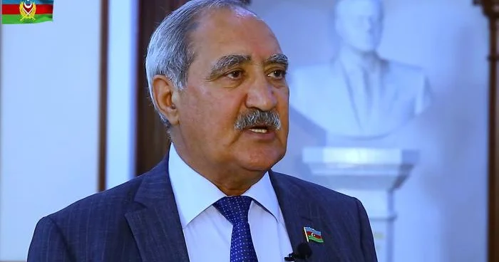 Fəzail Ağamalıdan şok açıqlama: “Ruslar Putini Kremlin düz ortasında asacaq”