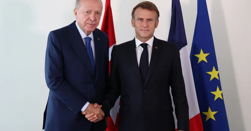 Ərdoğan Makronla görüşdü
