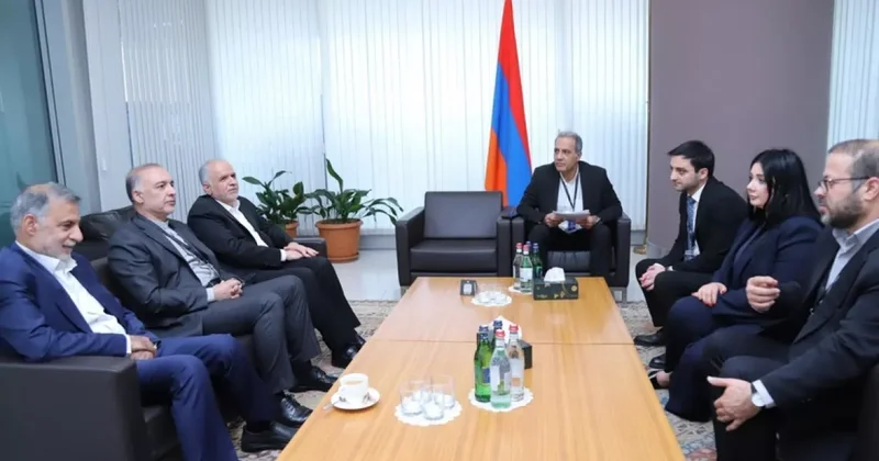 Амин Хоссейн Рахими: Тегеран поддерживает мирный процесс между Баку и Ереваном