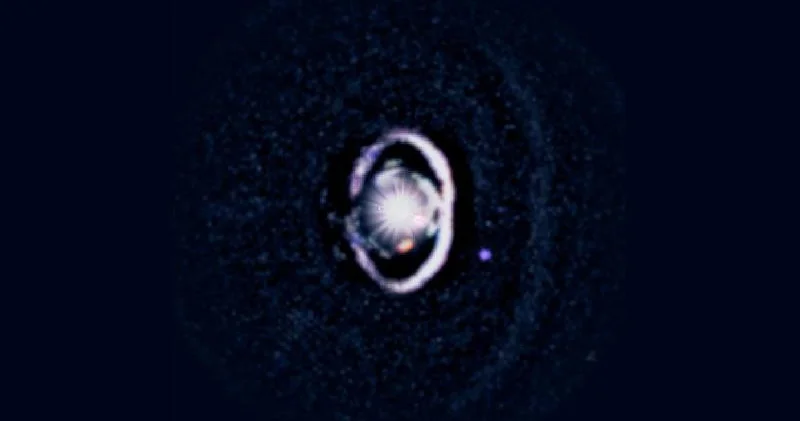 Astronomlar ilk dəfə körpə planetin doğulmasını müşahidə etdi