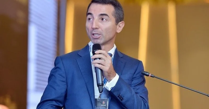 Аднан Ахмедзаде понял, что дела плохи Minval Politika