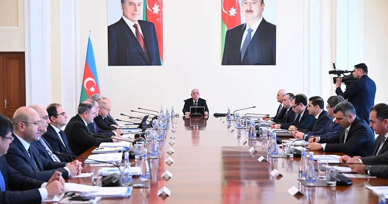Nazirlər Kabinetində növbəti illərin büdcə layihəsi və iqtisadi proqnozlar müzakirə olunub Fotolar