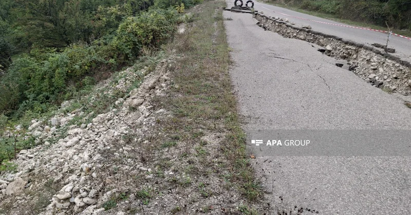 Qubada Rustov Xanəgah yolunda sürüşmə olub FOTO