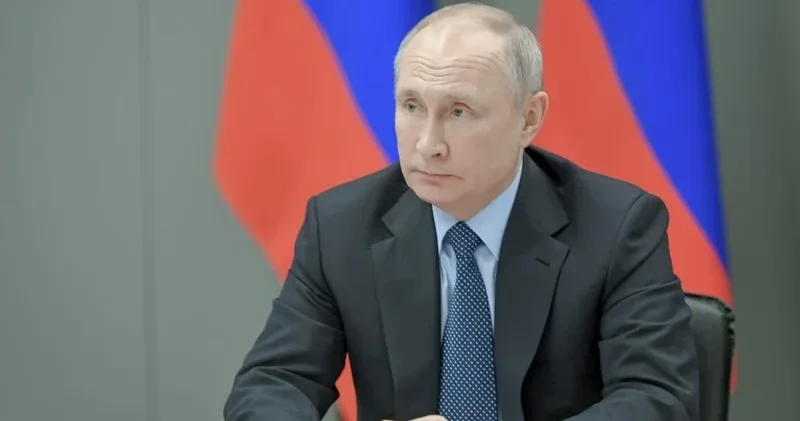 Putin Təhlükəsizlik Şurasını topladı