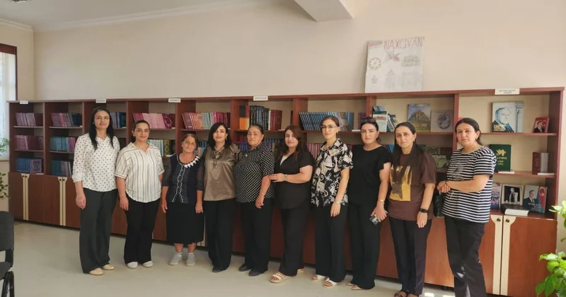 Jurnalist İlahə Allahverdiyevanın Mürəkkəb izi kitabının təqdimat mərasimi keçirildi FOTO