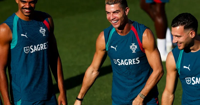 Ronaldo milli kariyerası barədə danışdı
