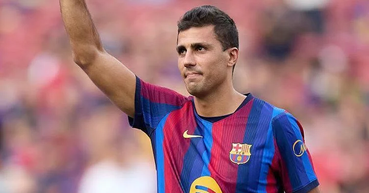 Rodri: “Real məni transfer etmək üçün hər şeyi etdi”