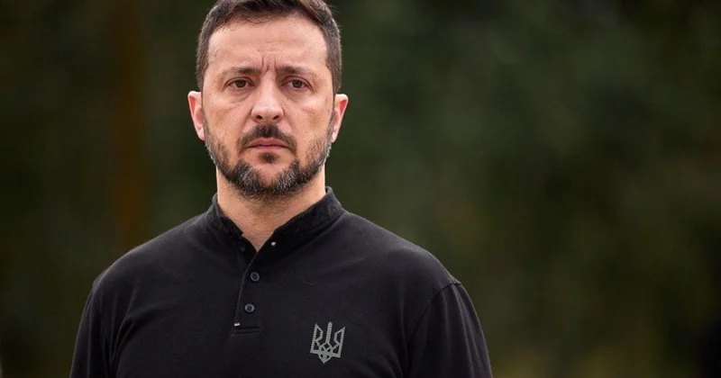 Zelenski Putinlə üçtərəfli görüşün mümkün tarixini açıqlayıb