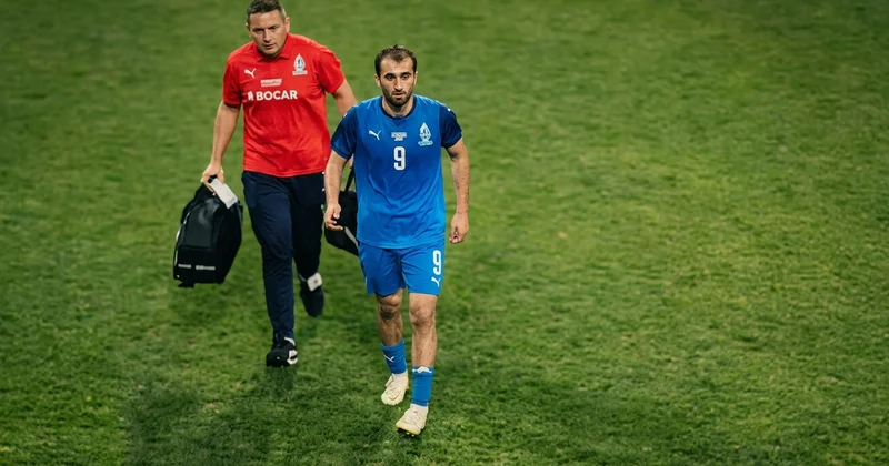 Abdulla Xaybulayev zədələnərək meydanı tərk etdi Video