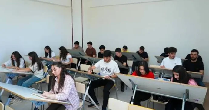 Ləğv olunan institutun birləşdiriləcəyi universitet BƏLLİ OLDU FOTO