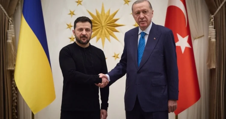 Ərdoğan: “Qara dənizdə təhlükəsiz naviqasiya vacibdir”