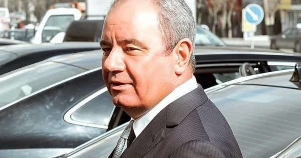 Siyasətdən gedənlər: Deputat, rektor, nazir oldu İndi nə iş görür?