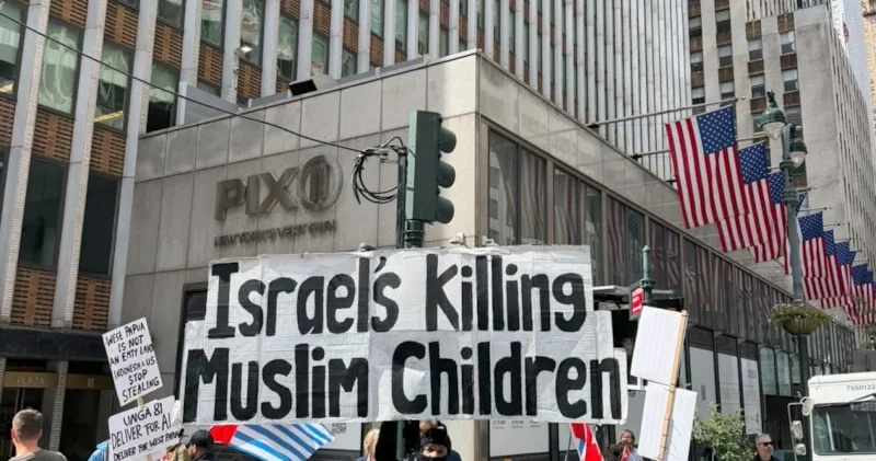 Nyu Yorkda Netanyahuya qarşı minlərlə insan küçələrə çıxdı