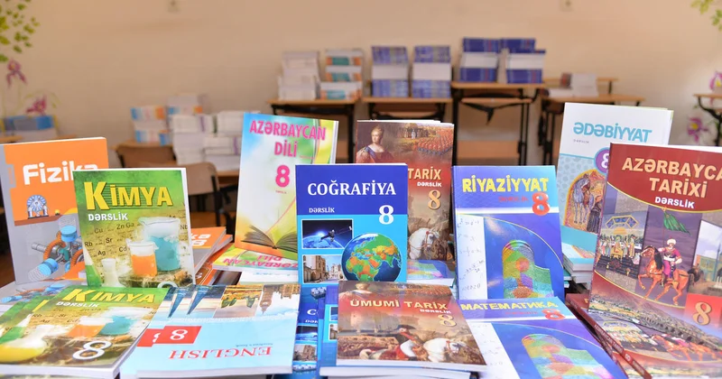 Dərsliklərdə şagirdlərin anlamadığı sözlər: Ekspert problemdən danışdı