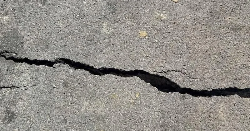 После землетрясения в Турции на дорогах появились трещины