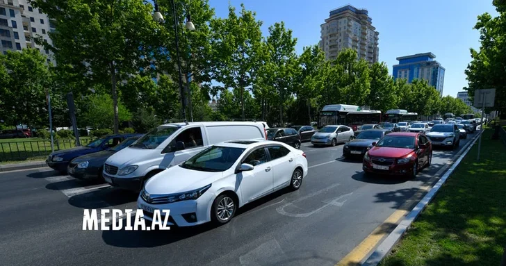 Лето оказалось провальным: почему в Баку снизился спрос на аренду автомобилей