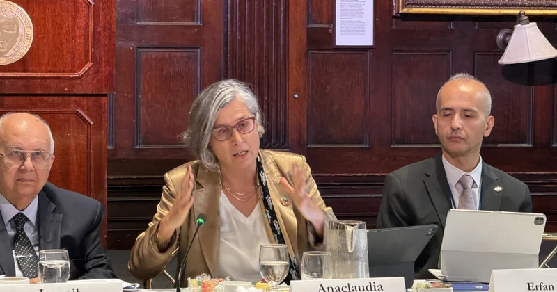 Anaklaudia Rossbax: İki milyard insanın mənzil ehtiyacları üçün dayanıqlı maliyyə sistemi qurulmalıdır