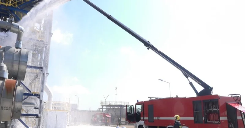 FHN Neft Emalı Zavodunda yanğın taktiki təlim keçirib VİDEO