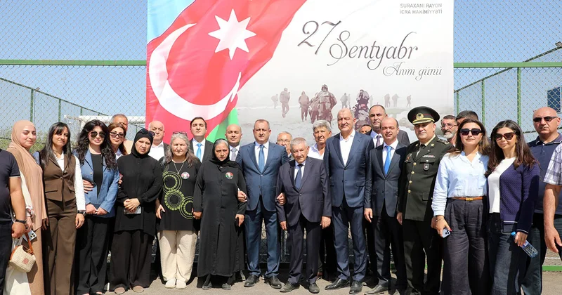 Anım Günü ilə əlaqədar Suraxanıda ağacəkmə aksiyası Fotolar