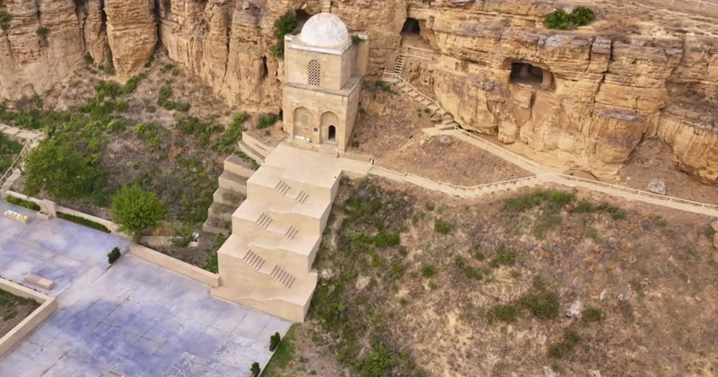 “Diri Baba” türbəsi və ətrafındakı mağaralar sufi irsinin izlərini qoruyur