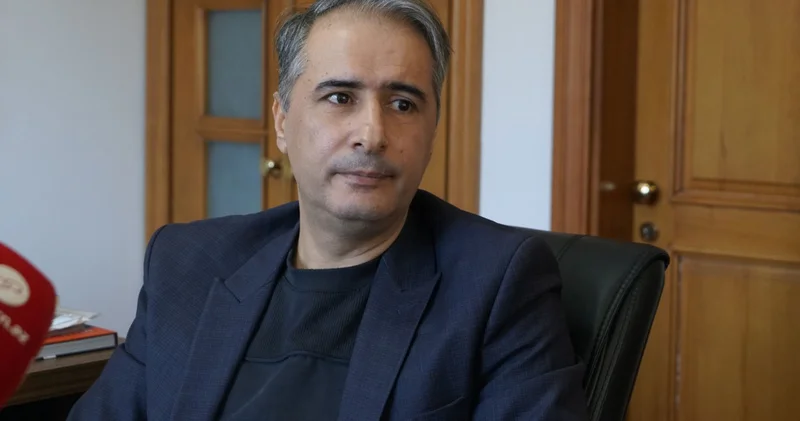 Müğənnilərlə robotların savaşı başladı Bəs kim qalib gələcək?