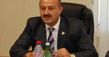 Nəticədə məhsuldarlıq azalıb, məhsulun keyfiyyəti pisləşib Deputat Zaqatalanı bürüyən böcəklərə qarşı tədbirsizlikdən gileylənib