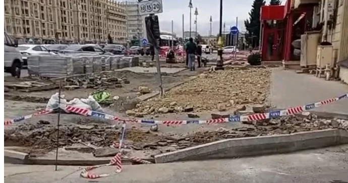 Bu küçədə təmir işləri piyadalara maneə yaradır VƏTƏNDAŞ ŞİKAYƏTİ VİDEO