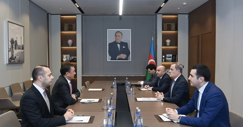 Ceyhun Bayramov TDT baş katibini qəbul edib