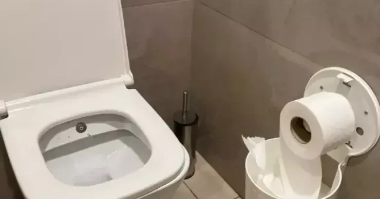 Bakıda FACİƏ: qadın tualetdə yıxılıb öldü