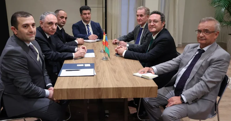 Kamran Əliyev Braziliya, İspaniya və Portuqaliya Baş prokurorları ilə görüşüb