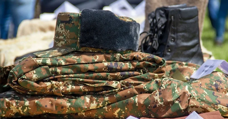 Ermənistan ordusu sovet tipli hərbi formadan imtina edir KONKRET