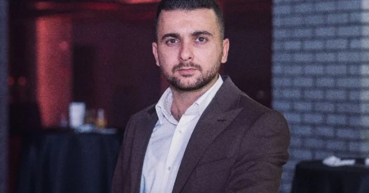 24 yaşı var, tanınmış 2 avtomobil şirkətinin direktoru təyin edildi