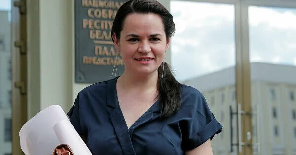 Tixanovskaya İrəvana səfərini ləğv etdi