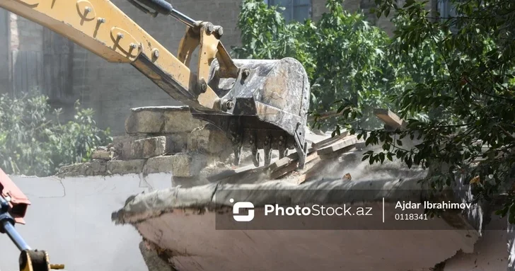 В Сабаильском районе Баку начинается снос аварийных зданий
