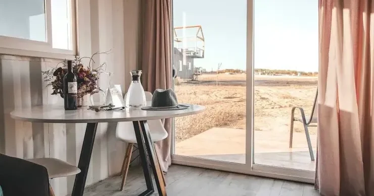 Otel bron edərkən turistlərin gözdən qaçırdığı məqamlar