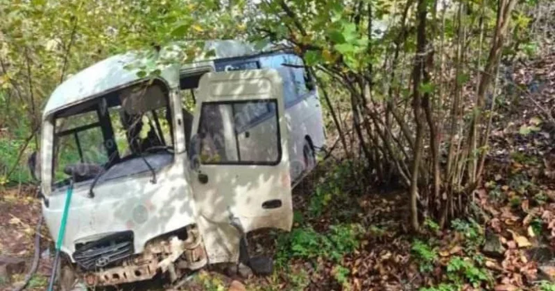 Ermənistanda avtobus qəzaya uğrayıb, 11 nəfər xəsarət alıb