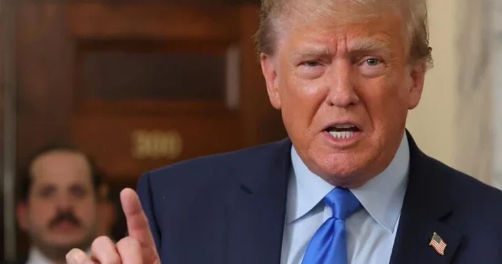 СМИ: Трамп выбрал золотую середину в отношении новых санкций против России