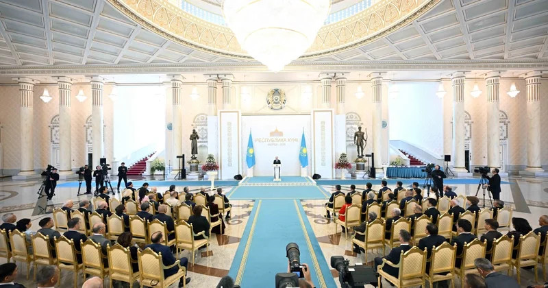Казахстан должен стать полноценной цифровой страной за три года Президент