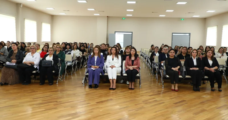 Bakıdakı bağça müdirlərini bir araya TOPLADILAR