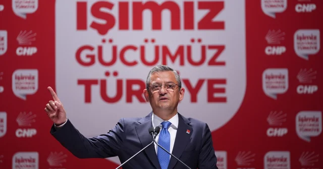 CHP iki deputatı üzvlükdən xaric etdi Səbəb + FOTOLAR