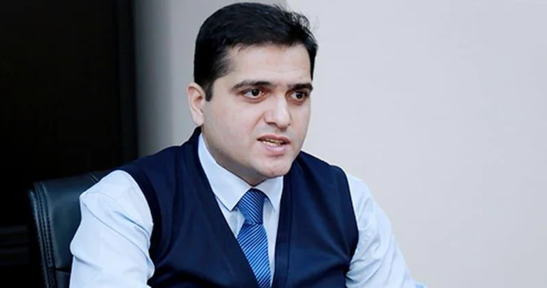 “Kiyev bu alçaldıcı tələbə boyun əyməyəcək” Ekspert Zelenskinin mesajlarını ŞƏRH ETDİ