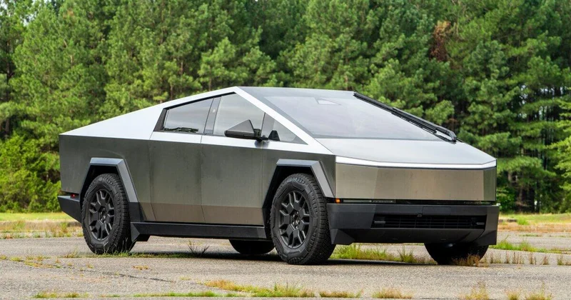 Qubada “Tesla Cybertruck”lı TOY VİDEO